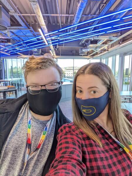 Two colleagues in facemasks - selfie